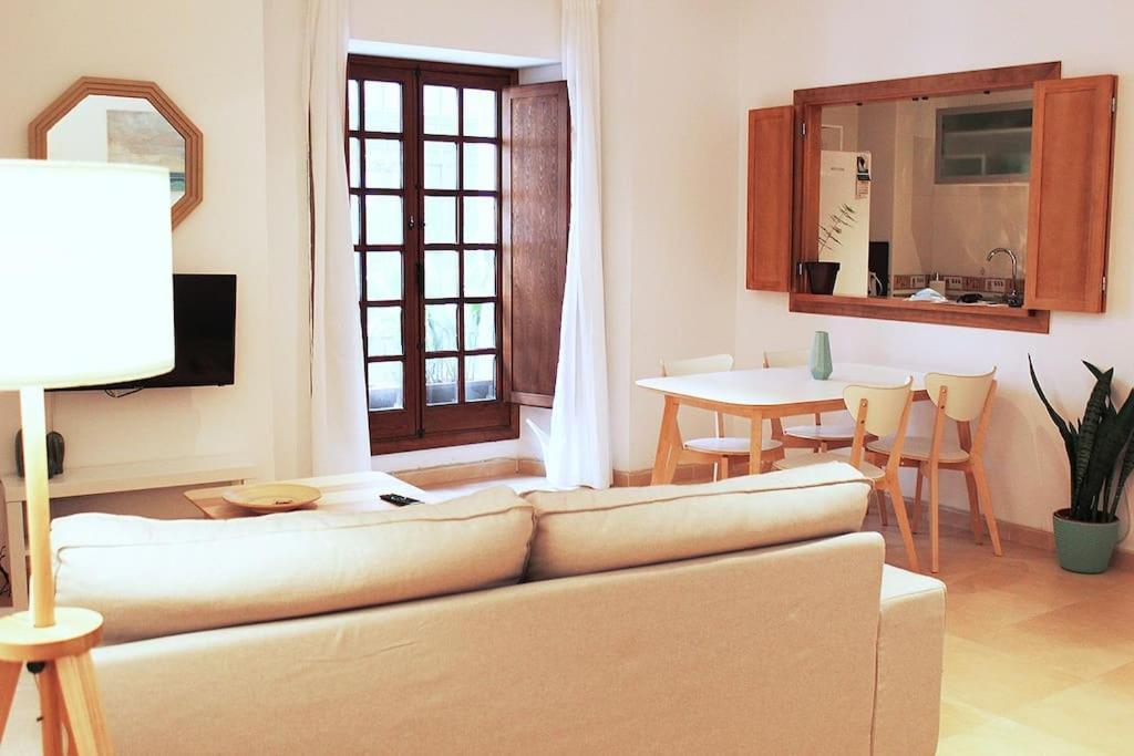 Apartment Fancy In A Historic House, Chiclana Center By C. Dreams Chiclana de la Frontera